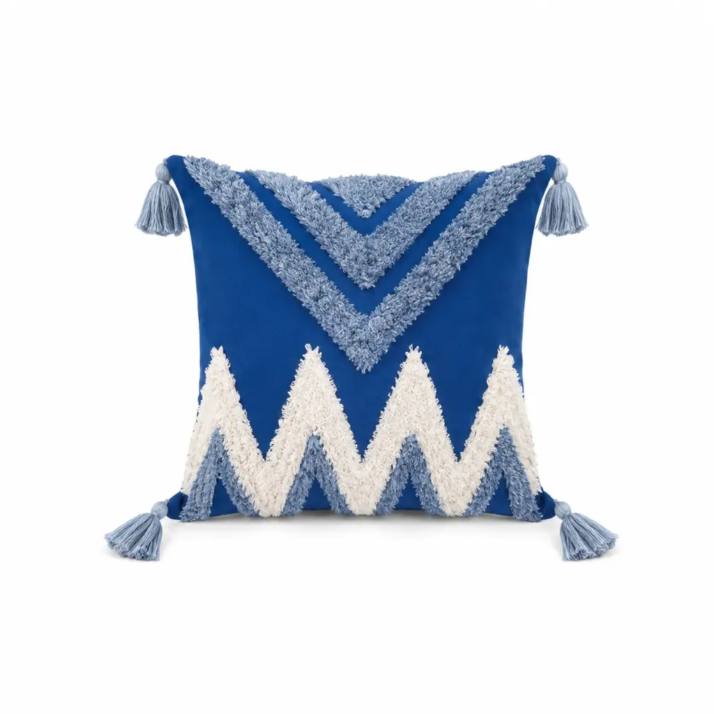 وجه وسادة بوهيمي أزرق بنقشة هندسية وشرّابات